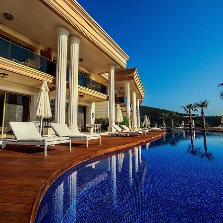 The Plaza Bodrum אתר נופש 5*