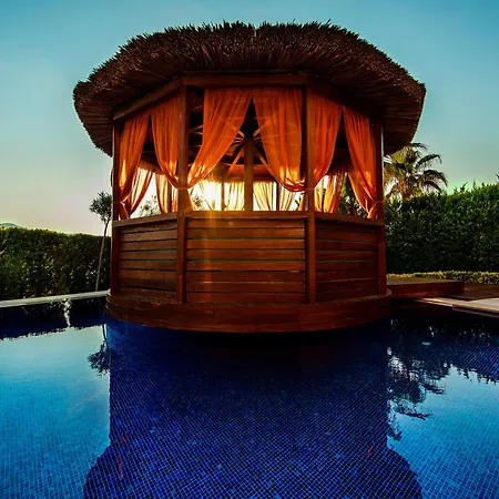 The Plaza Bodrum אתר נופש טורבה